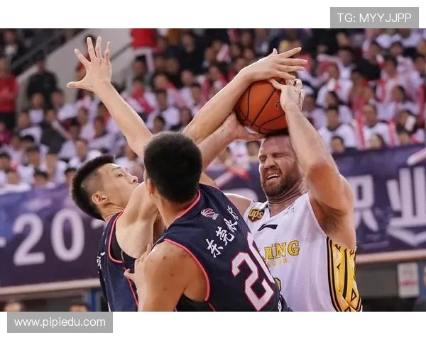 实况足球中是否能操作CBA球员?